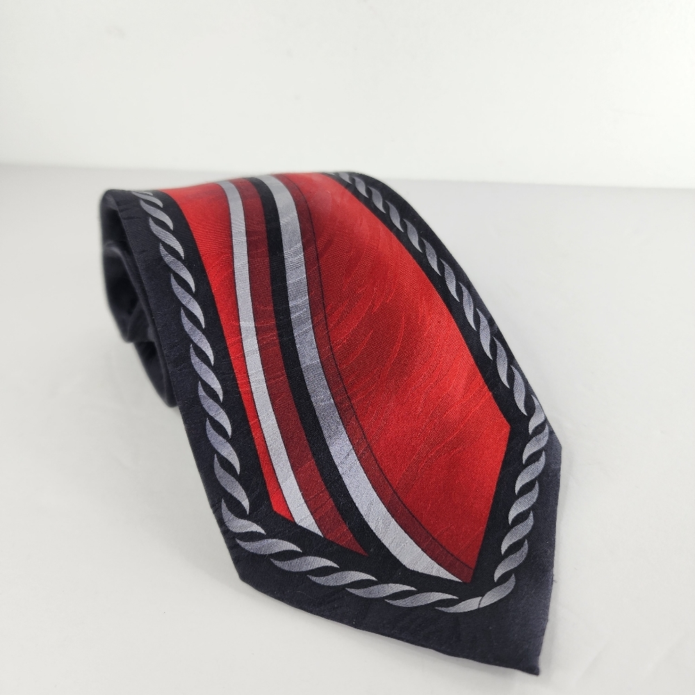 COCKTAIL COLORS Red & Black Silk Tie.